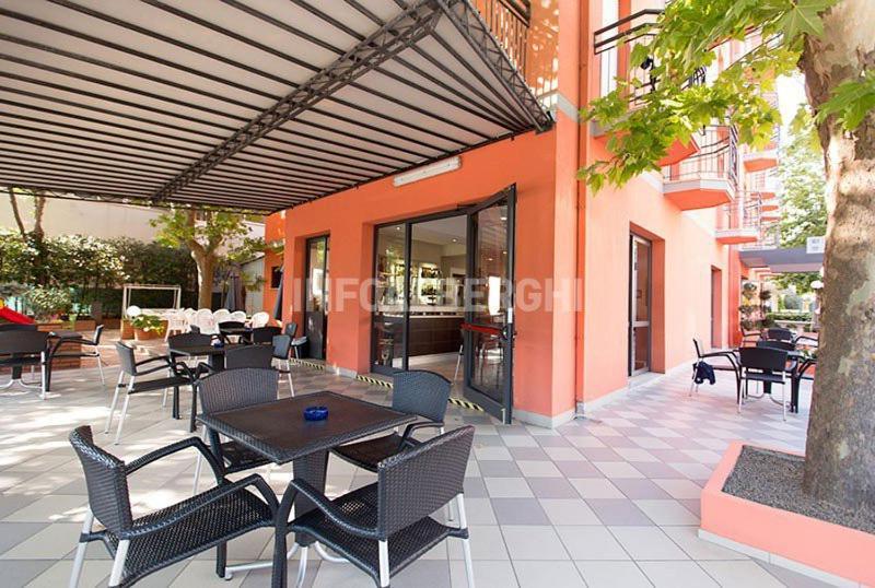Hotel Napoleon San Mauro Mare Экстерьер фото