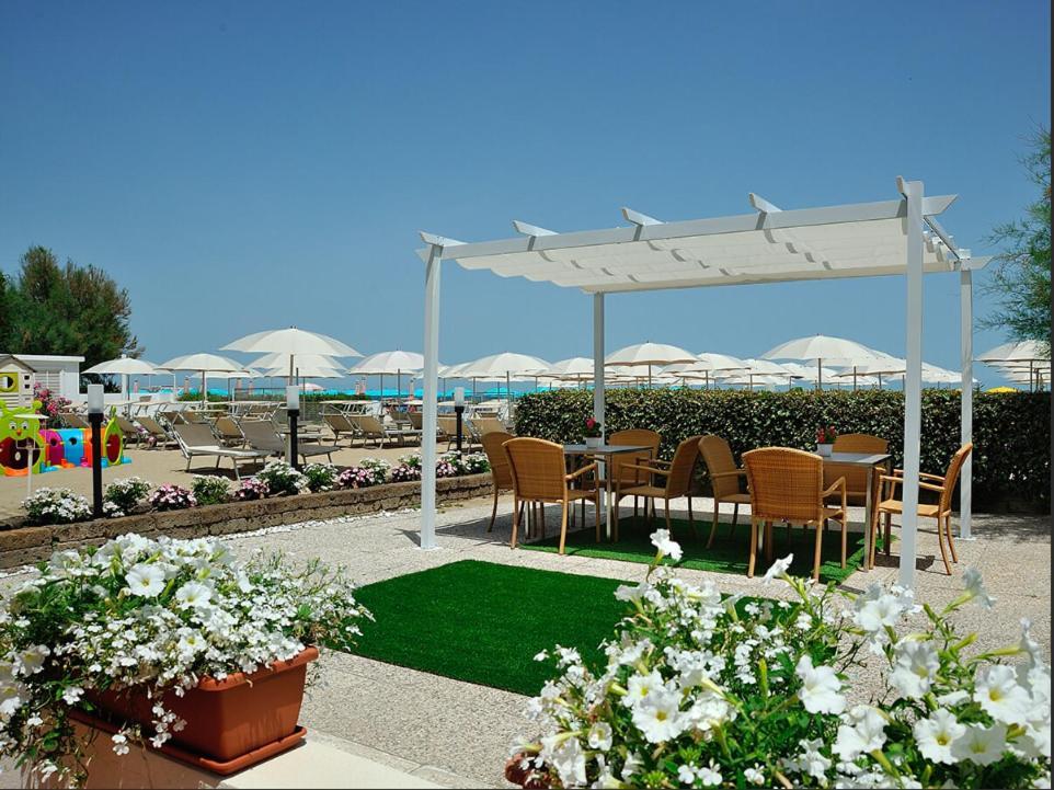 Hotel Napoleon San Mauro Mare Экстерьер фото