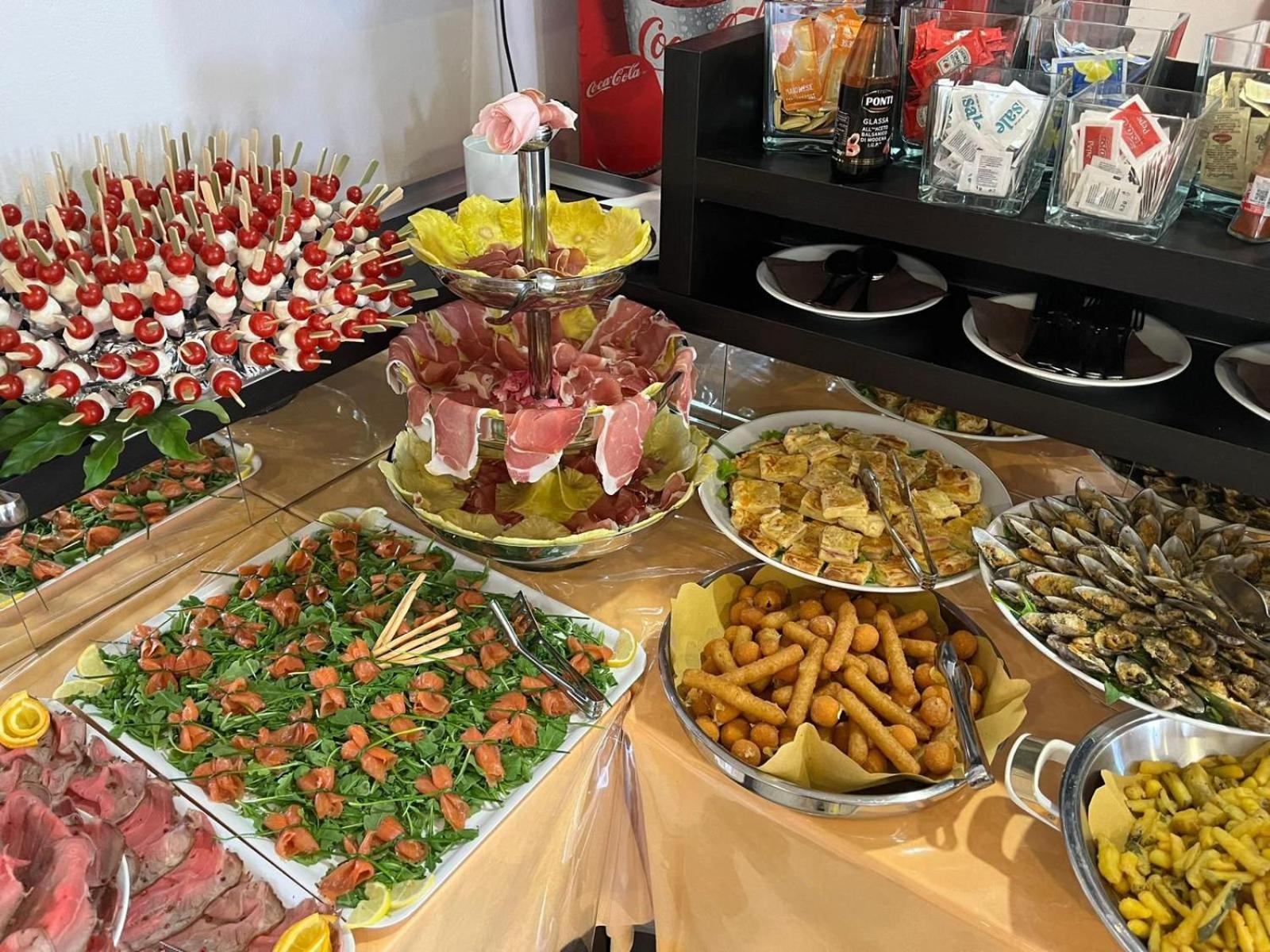 Hotel Napoleon San Mauro Mare Экстерьер фото